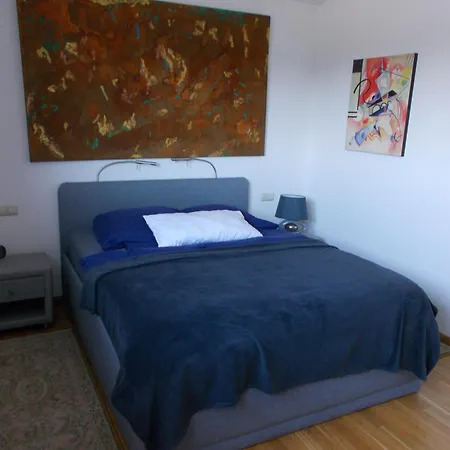 Διαμέρισμα Penthouse Mit Ausblick Φριντρισχάφεν